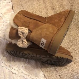 UGG Mini Bailey Knit Bow Bootie